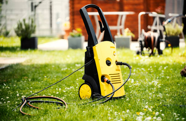 Best Driveway Pressure Washing  in Hartwell, GA